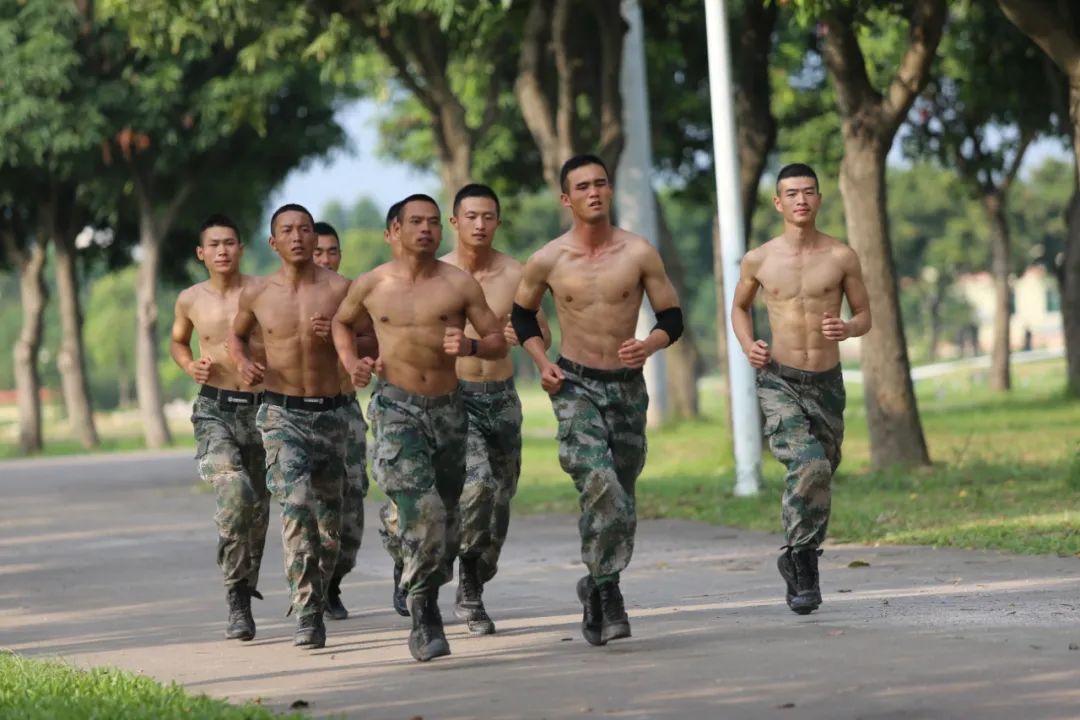 fbef57c328cd2ec9fc05130213d9289d.jpg