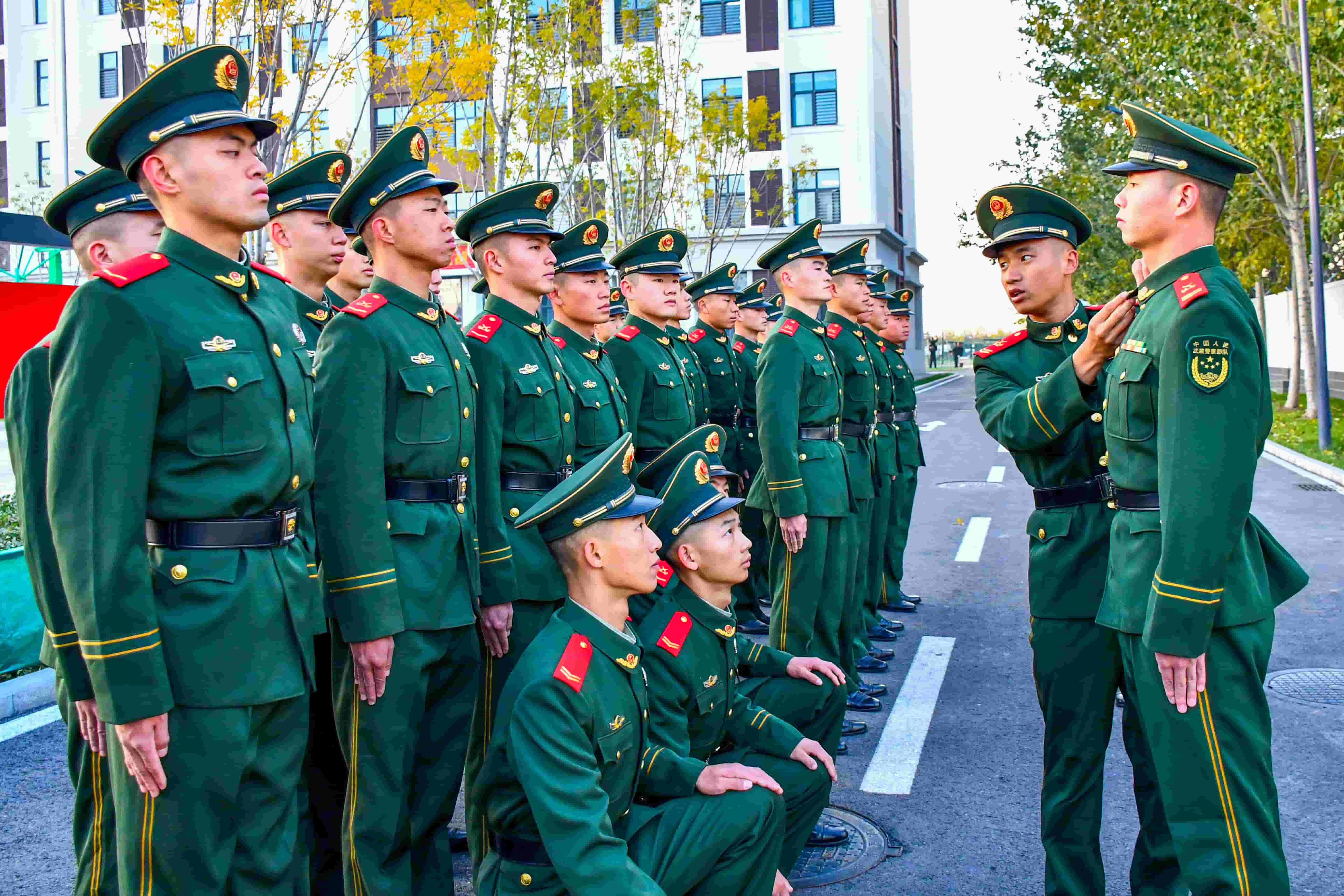 1武警天津总队执勤一支队官兵迅速切换状态，以昂扬姿态全面投入新年度工作训练。王良 摄.jpg