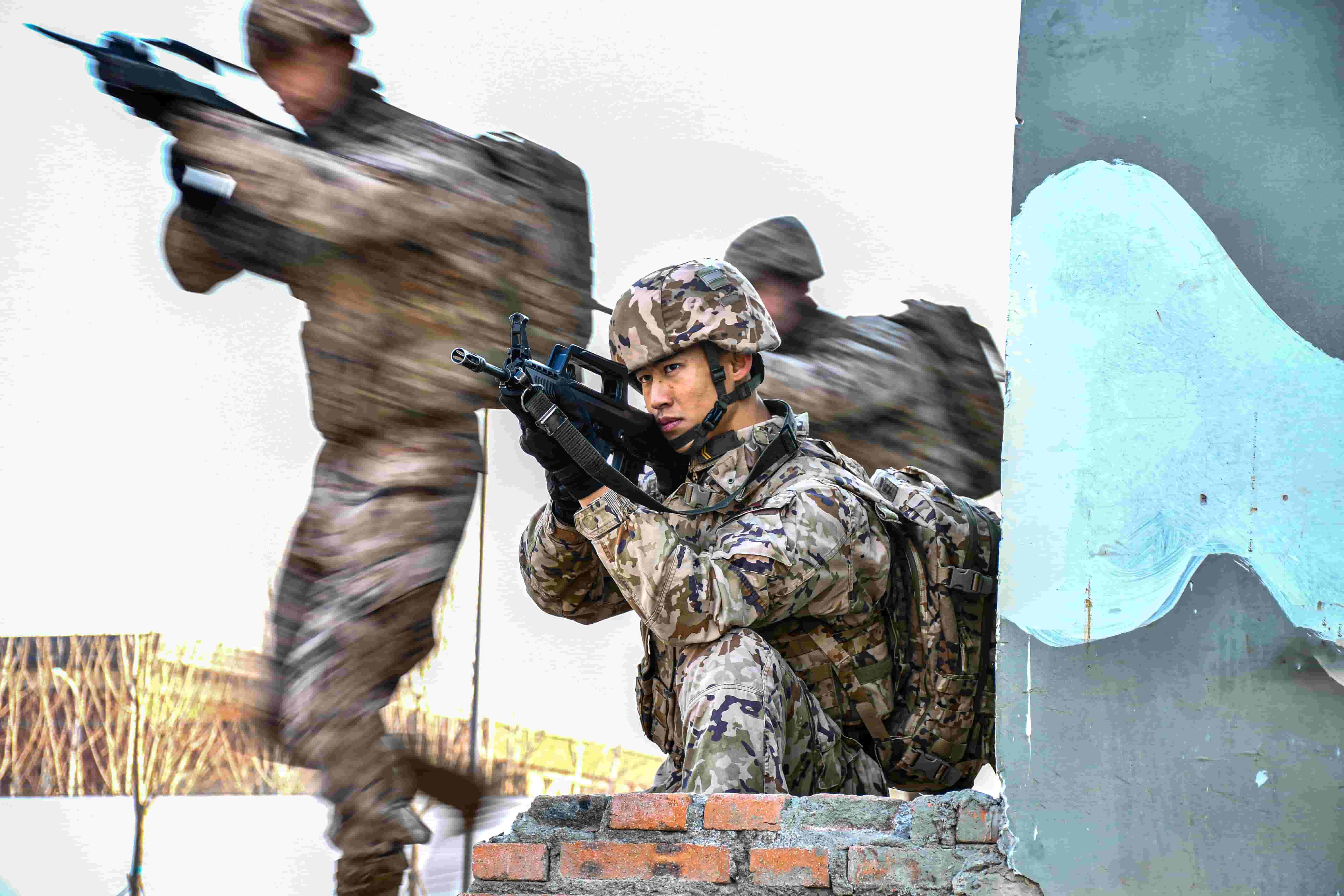 4武警天津总队执勤一支队官兵迅速切换状态，以昂扬姿态全面投入新年度工作训练。王良 摄.jpg